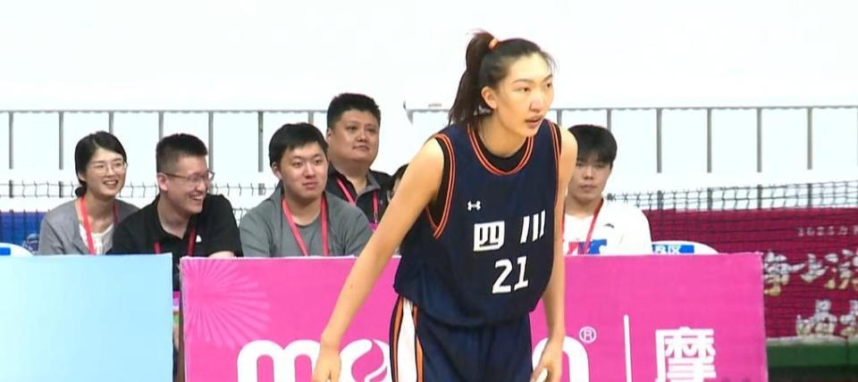 四川队轮换, 的悬殊比分