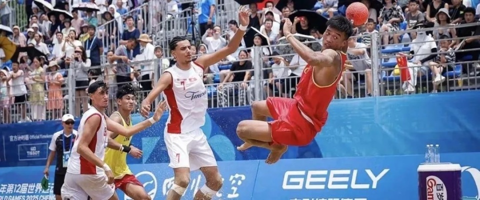 阜新微报, 冯思媛总监, 责编