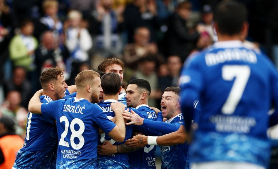 次成功过人, TXKap, 尼科